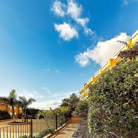 Residencia Playa La Arena * פוארטו דה סנטיאגו