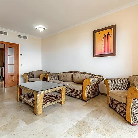 Residencia Playa La Arena Puerto de Santiago (Tenerife)